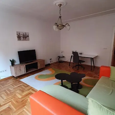 Central Apartment Apartment *