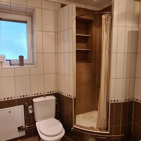 Center Apartment *