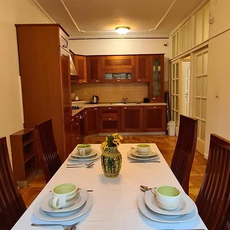 Central Apartment * Sarajevo